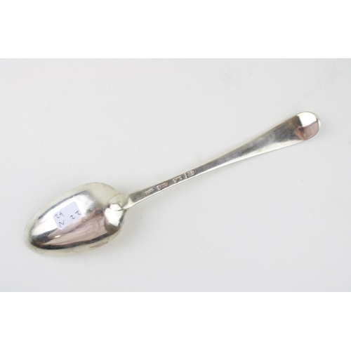 535 - Georgian silver table spoon, London 1777, Bath made, William Townsend, 68.9g.