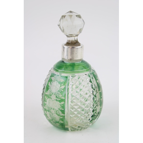 542 - Silver and glass perfume bottle, etched design, green highlights, Birmingham 1903, W G Keight, 13.5c... 