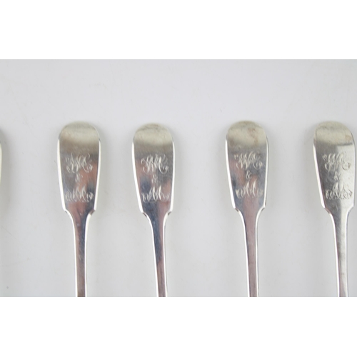 553 - A set of six silver teaspoons, Newcastle 1858, Reid & Sons, 93.7g (6).