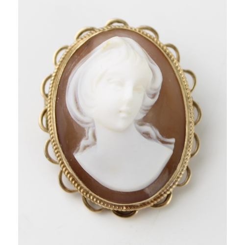 630 - A cameo brooch set in 9ct yellow gold mount. Gross weight 6.1g.