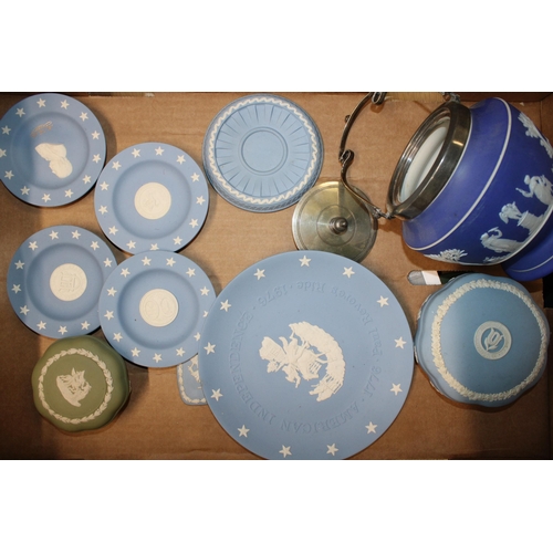 320A - Wedgwood Jasperware, varying colours such as dip blue, green and blue to include a biscuit barrel, t... 