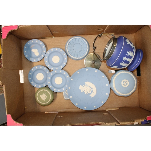 320A - Wedgwood Jasperware, varying colours such as dip blue, green and blue to include a biscuit barrel, t... 