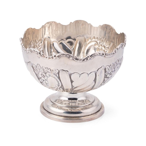 290 - An Edwardian silver rose bowl, in the rococo style, with rocai scalloped rim, chased and repouse flo... 