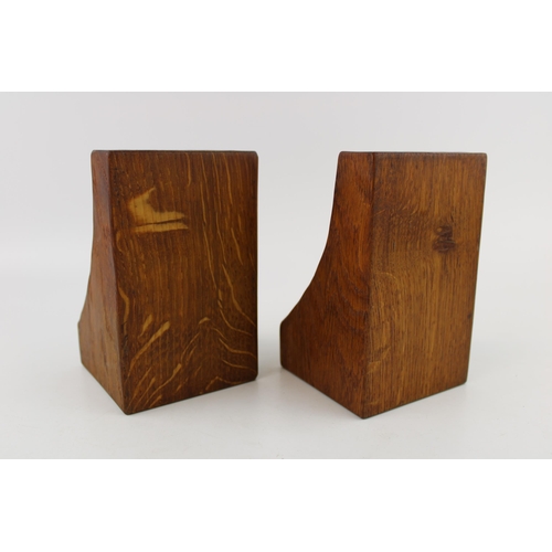 128 - Robert 'Mouseman' Thompson pair of oak bookends, carved mouse decoration to each, 15cm tall (2).