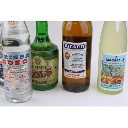 159 - A collection of Bottled Spirits to include Ron Bacardi Superior rum 100cl (2), Smirnoff Vodka, Kumme... 