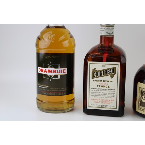 162 - A collection of bottled liqueurs to include Cointreau, Grand Marnier, Drambuie and Irish Mist (4), l... 