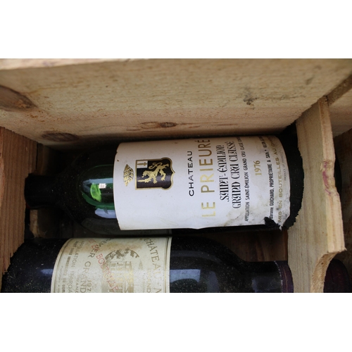 190 - A collection of vintage French wines in a wooden case to include five bottles of Chateau Margaux 197... 