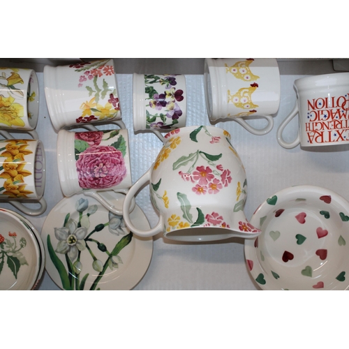 226 - Emma Bridgewater pottery to include 7 mugs in floral and chicken patterns, 2 Winter Flowers side pla... 