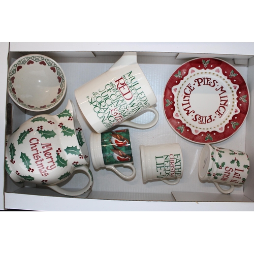 227 - A collection of Emma Bridgewater pottery to include a Holly 3 pint jug, a Christmas Toast large jug,... 