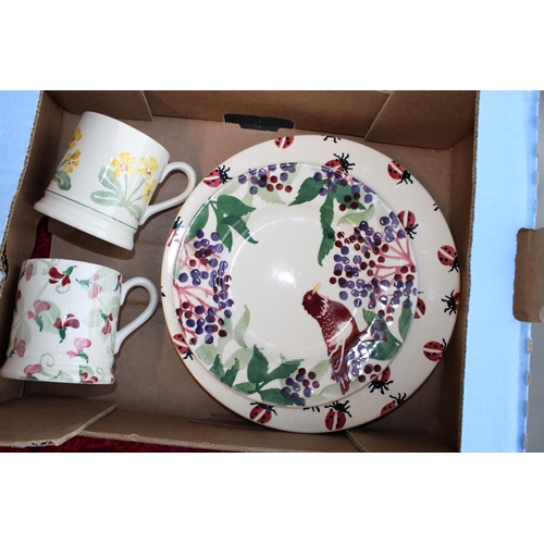 231 - Emma Bridgewater sample pottery to include a Ladybird 10.5'' dinner plate, 2 Buttons 8.5'' plates an... 