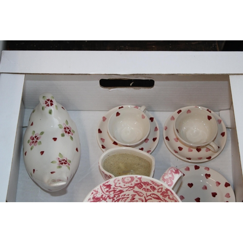 235 - Emma Bridgewater pottery to include a rare Dollies miniature teaset in Pink Hearts pattern, a Pigeon... 