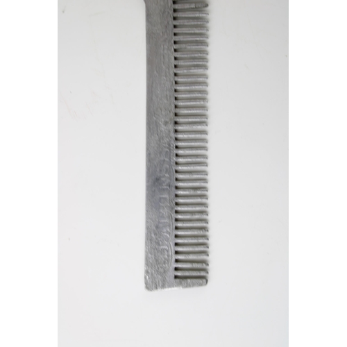 29 - Early 20th century advertising comb 'USE ATKINS SAWS' in aluminium.  Likely to be E.C. Atkins & Co, ... 