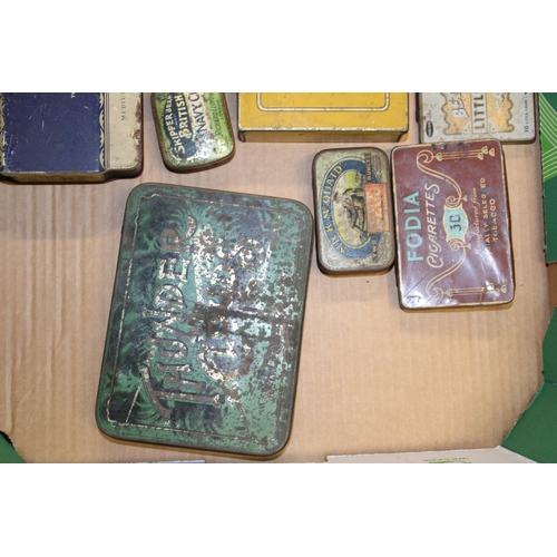 40E - A collection of vintage advertising tins to include examples by 'Redbreast Flake', 'Craven Plain', '... 