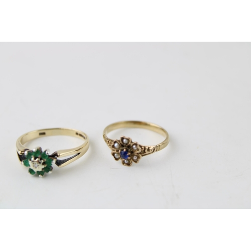 330 - Two 9ct gold rings, comprising a diamond and emerald flowerhead ring, with illusion set diamond bril... 