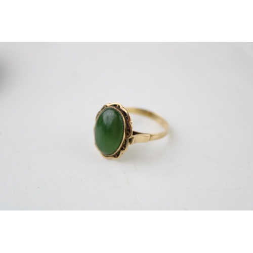 364 - A gold and jade set ring, marks rubbed but likely 9ct, size N/O, 3.5g, a jet cameo pendant of a gent... 