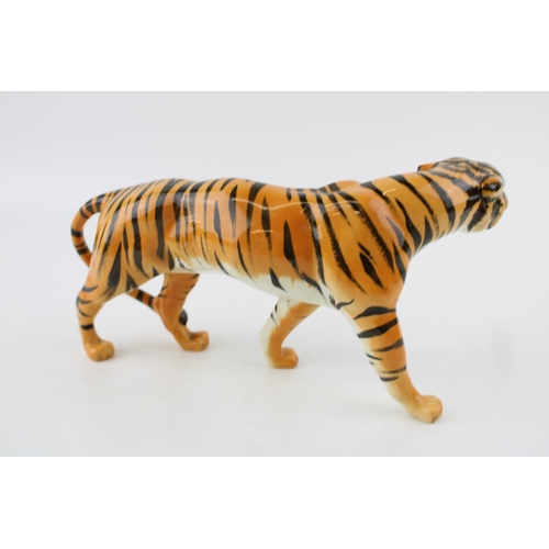 210 - Beswick Tigress 1486, painter 95.