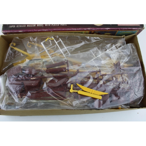 330 - A vintage car model kit, 'Stutz Bearcat' plastic assembly kit by Aurora models, Aurora Plastics Corp... 