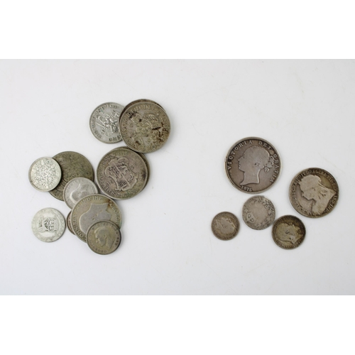 341 - A collection of UK silver coinage to include 83.2g of 1/2 silver coins together with 30.9g of full s... 