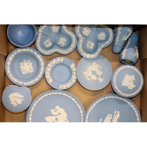 259 - A collection of Wedgwood jasperware items to include pin trays, lidded pots together with Wedgwood K... 