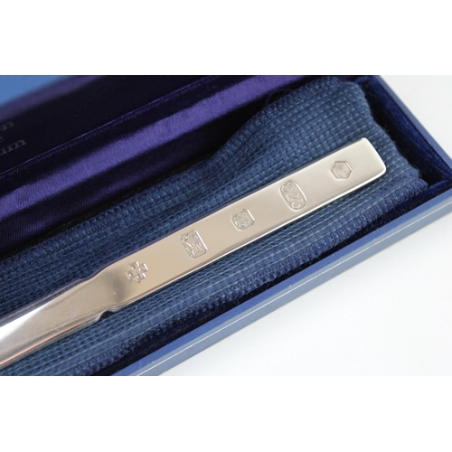 374 - Boxed silver letter opener, Carrs 2000 Millenium, 52.0g.