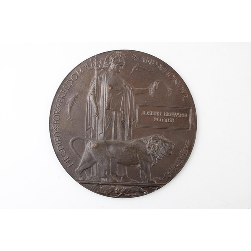 402 - World War One death penny / death plaque, awarded to Joseph Edward Potter.