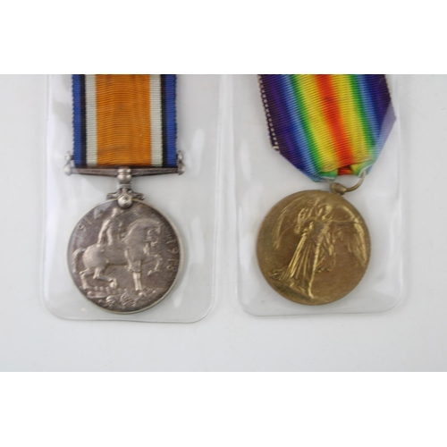 405 - A pair of World War One medals awarded to 169804 GNR D KEANE RA (2).