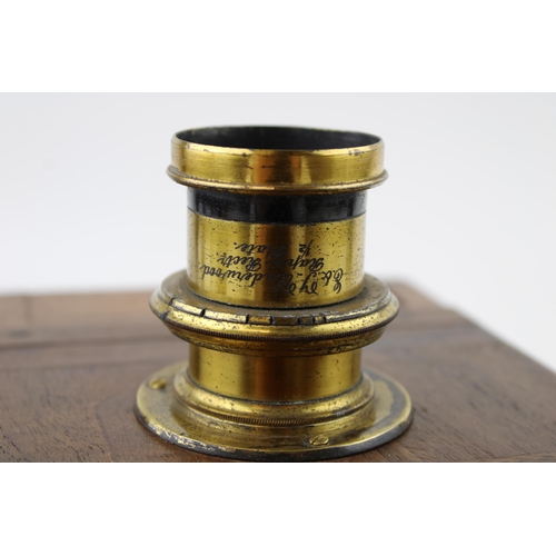 425 - Victorian / Edwardian wooden plate camera by 'Underwood' 1/2 plate, 25cm wide.