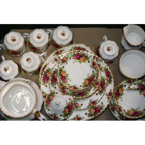 47 - A collection of Royal Albert 'Old Country Roses' pattern tea and dinnerware. (2 trays)