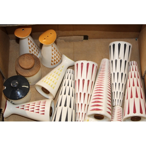 104 - A collection of original Hornsea  ceramic items to include 'Harlequin' pattern cruet together with '... 