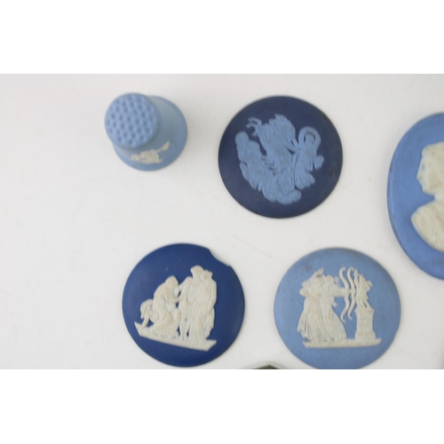 265 - Selection of Wedgwood jasperware medallions (including 3 colour roudel), snuffer / ring tree, brooch... 