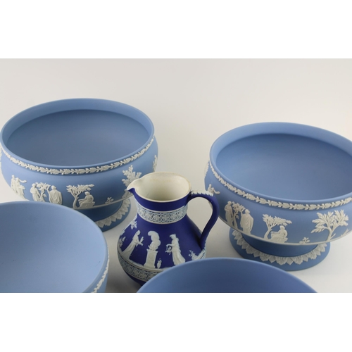 274 - A collection of Wedgwood Jasperware items to include two 8