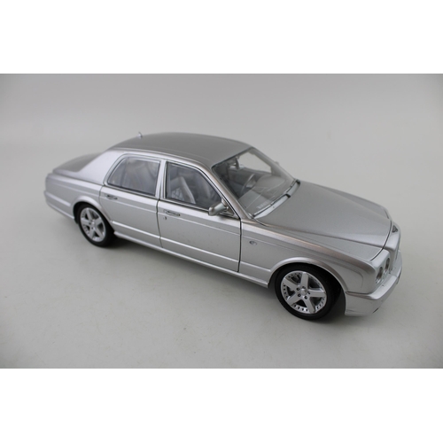 414 - Paul's Model Art 'Minichamps' Bentley Arnage T in silver 1/18 scale.