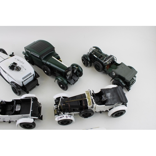 420 - A large quantity of Paul's Model Art 'Minichamps' and similar Bentley Motor Cars die cast model vehi... 