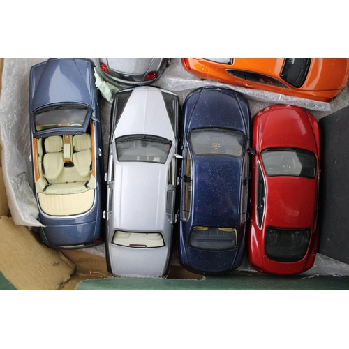 421 - A large quantity of 'Paul's Model Art' Minichamps Bentley 1/43 scale die cast model vehicles to incl... 