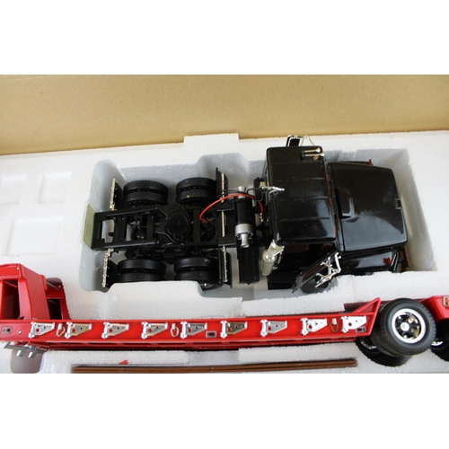 439 - Construction Pioneers from 1:25 scale First Gear 'International 'S' Series Truck with Tri-Axle Foldi... 