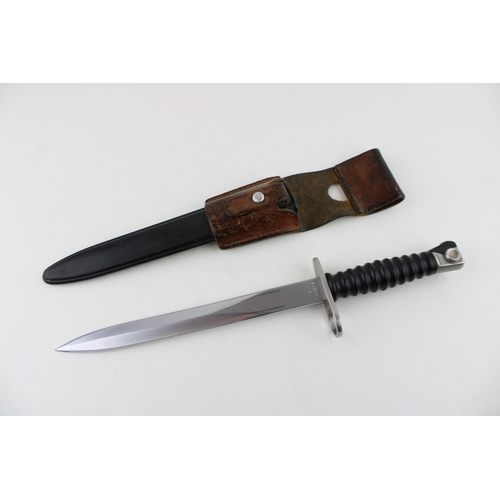 464 - Swiss SIG M1957 bayonet with scabbard & leather frog