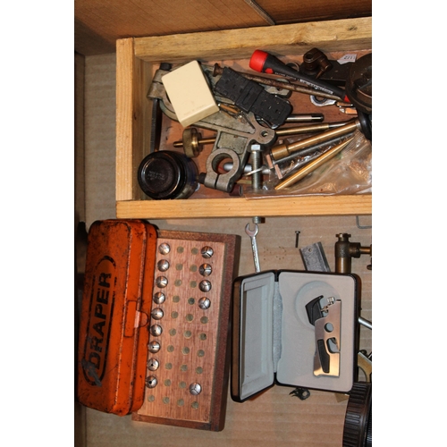 546 - A mixed collection of watchmakers and jewellers tools and accessories to include a boxed 'Eclipse In... 