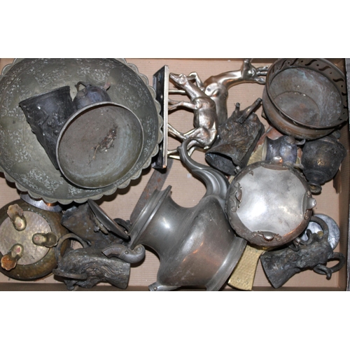 554 - A collection of silver-plated items to include trays, tea pot, bowls and other similar items. (Qty)