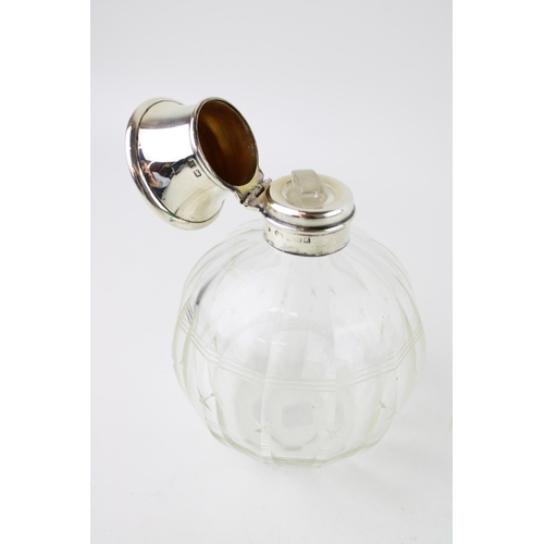 581 - Silver and glass perfume bottle, Birmingham 1922, Syner & Beddoes, with stopper, 12cm tall.