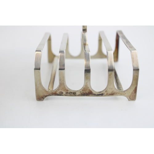 585 - Silver 5 bar toast rack, Sheffield 1939, William Hutton, 47.3g, 7.5cm wide.