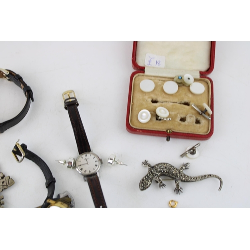 616 - Costume jewellery to include a silver marcasite reptile brooch (odd stones missing), pearls to inclu... 