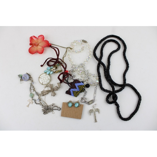 618 - A group of costume jewellery  a vintage paste necklace and matching earrings, a black beaded skein n... 