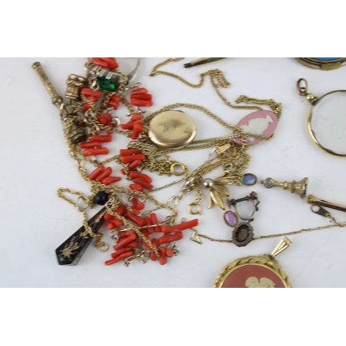 622 - Good assortment of vintage and antique jewellery and items of interest including gold cased propelli... 