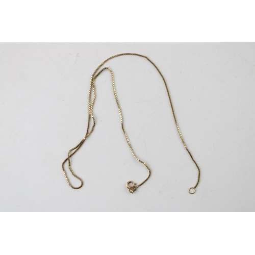 642 - 9ct gold chain, 2.2g, 41cm long.