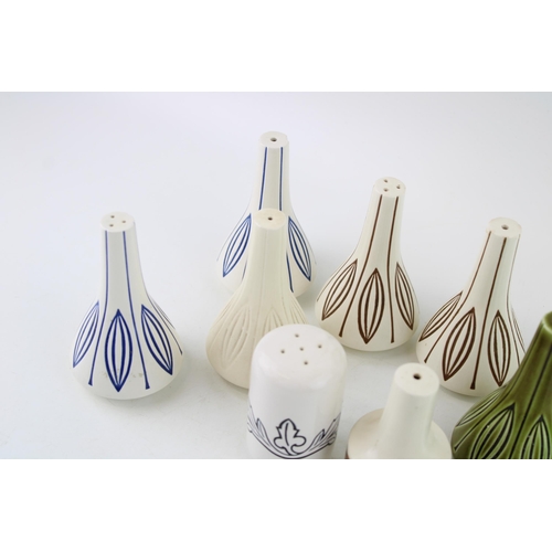 110 - A collection of Hornsea ceramic items to include 'Cordon' pattern salt and pepper pots together with... 