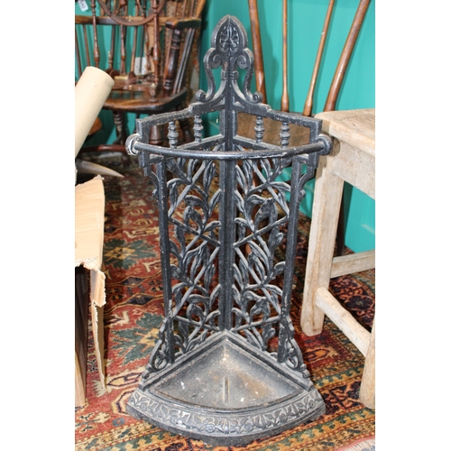 20 - A Victorian cast iron umbrella / stick stand with stylised leaf design to sides, Registered Design N... 