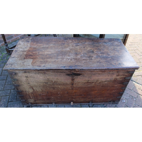 32A - 17th or 18th century oak coffer / blanket box, each side a single plank, with metal fixtures and fit... 