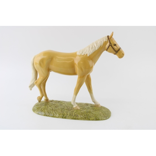 41 - Royal Doulton Palomino horse RDA31.