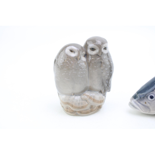 189 - Royal Copenhagen model of a Perch 1138 (nip to fin) and a pair of Owls 834 (2).