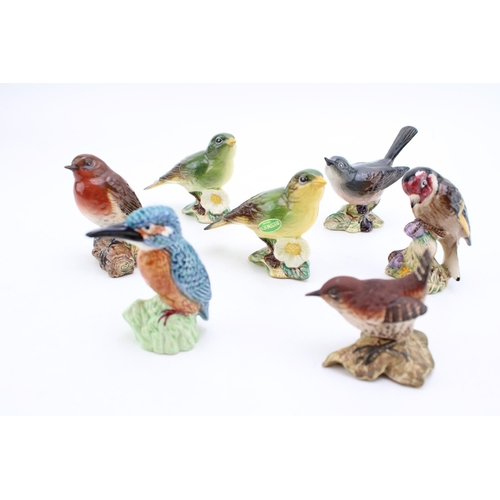 29 - Beswick birds to include a kingfisher, a goldfinch, a whitethroat and others (7).